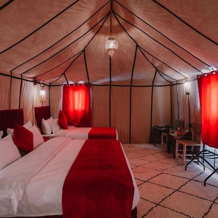 Starlit Camp 호텔 메르주가 외부 사진