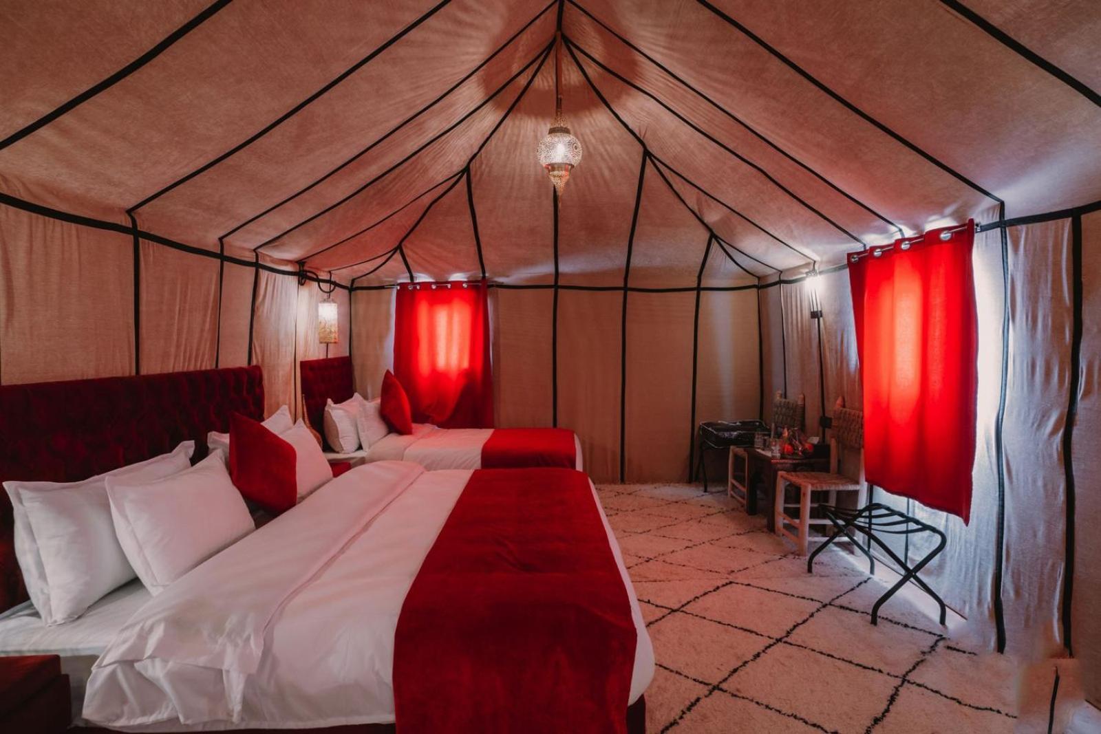 Starlit Camp 호텔 메르주가 외부 사진