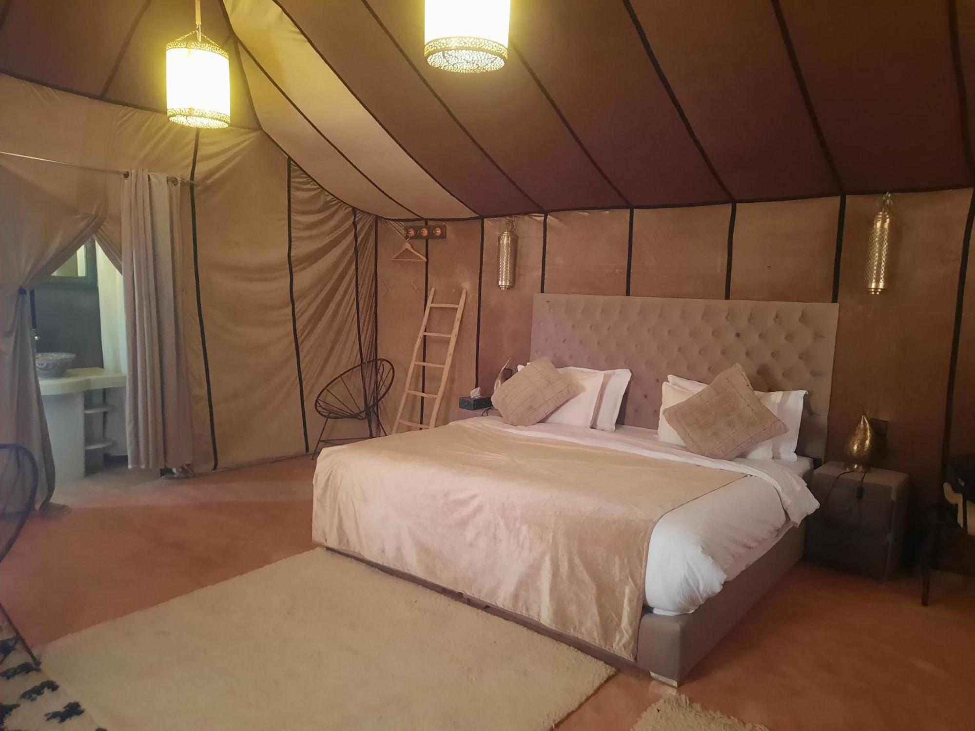 Starlit Camp 호텔 메르주가 외부 사진