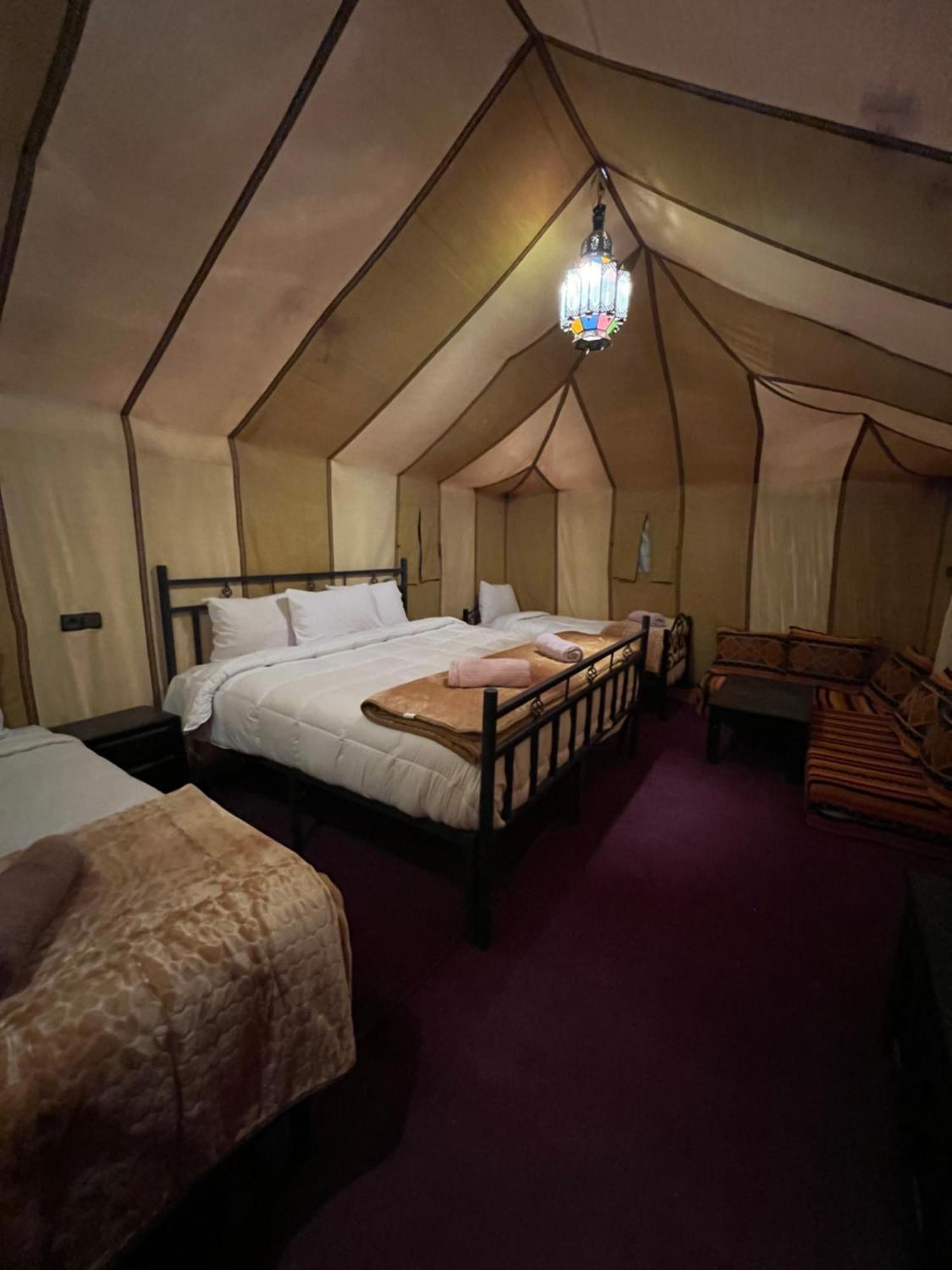 Starlit Camp 호텔 메르주가 외부 사진