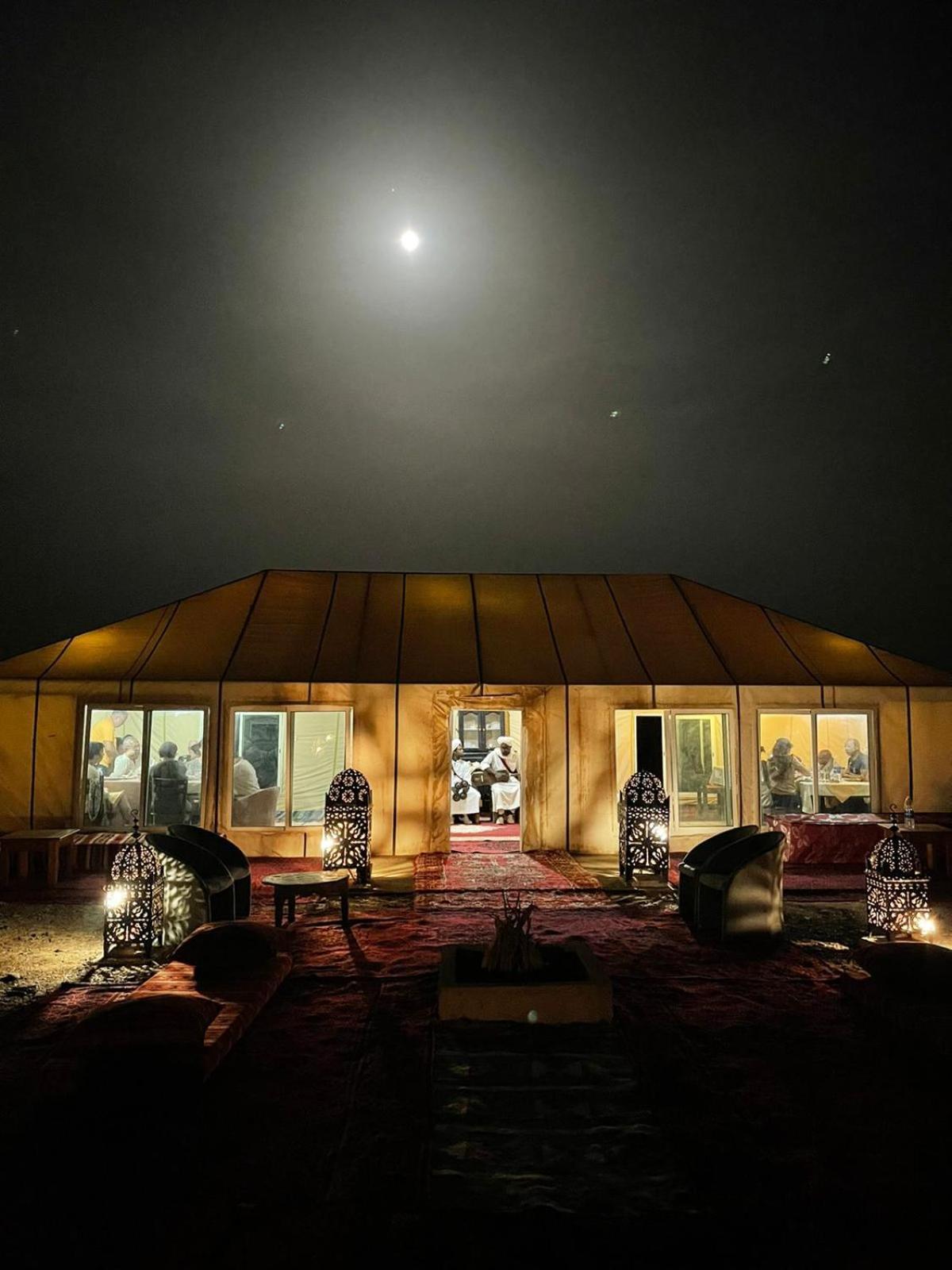 Starlit Camp 호텔 메르주가 외부 사진